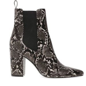 Steve Madden Snakeskin Ankle Boots Size 6 🐍 Chic • Statement • Fall Essential